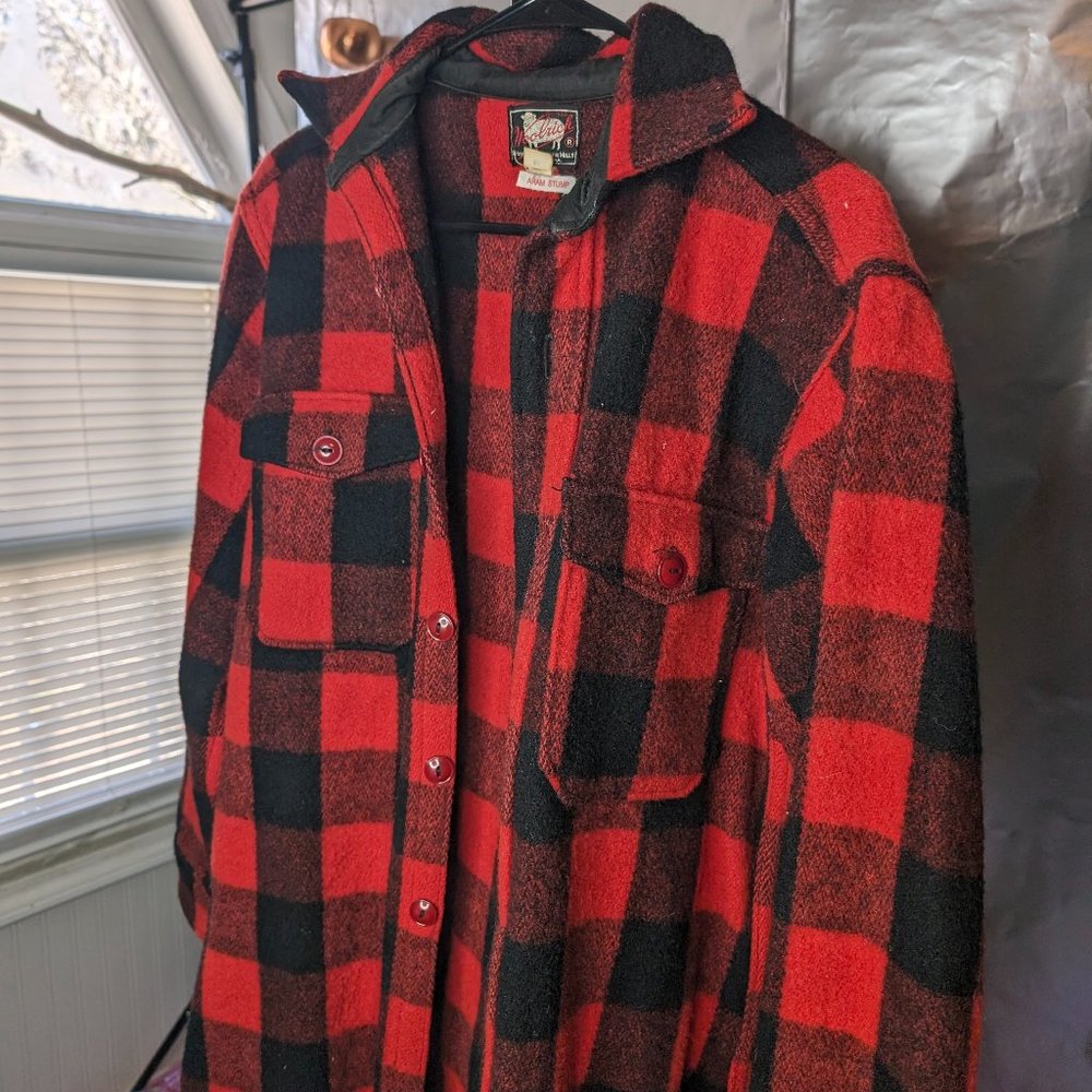 Plaid Woolrich Men's Button-up Lumberjack Wool Coat Medium, Costume